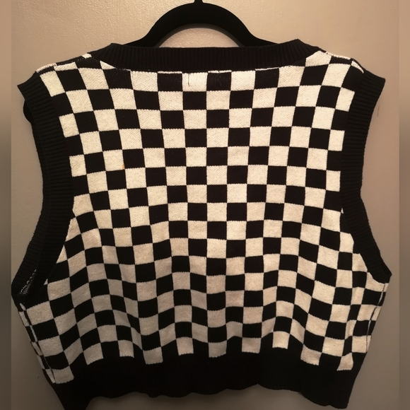 Checkered Sweater Vest - Picture 2 of 3